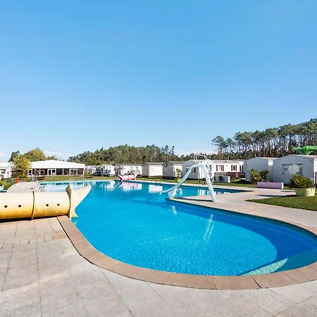 T3 I I -15 Min From Nazare Шале *